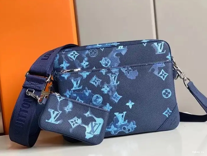 MESSENGER TRIO VUITTON LOUIS 0618